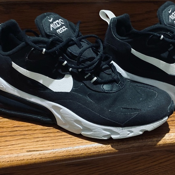 Nike Air Max 270 React - Picture 2 of 7